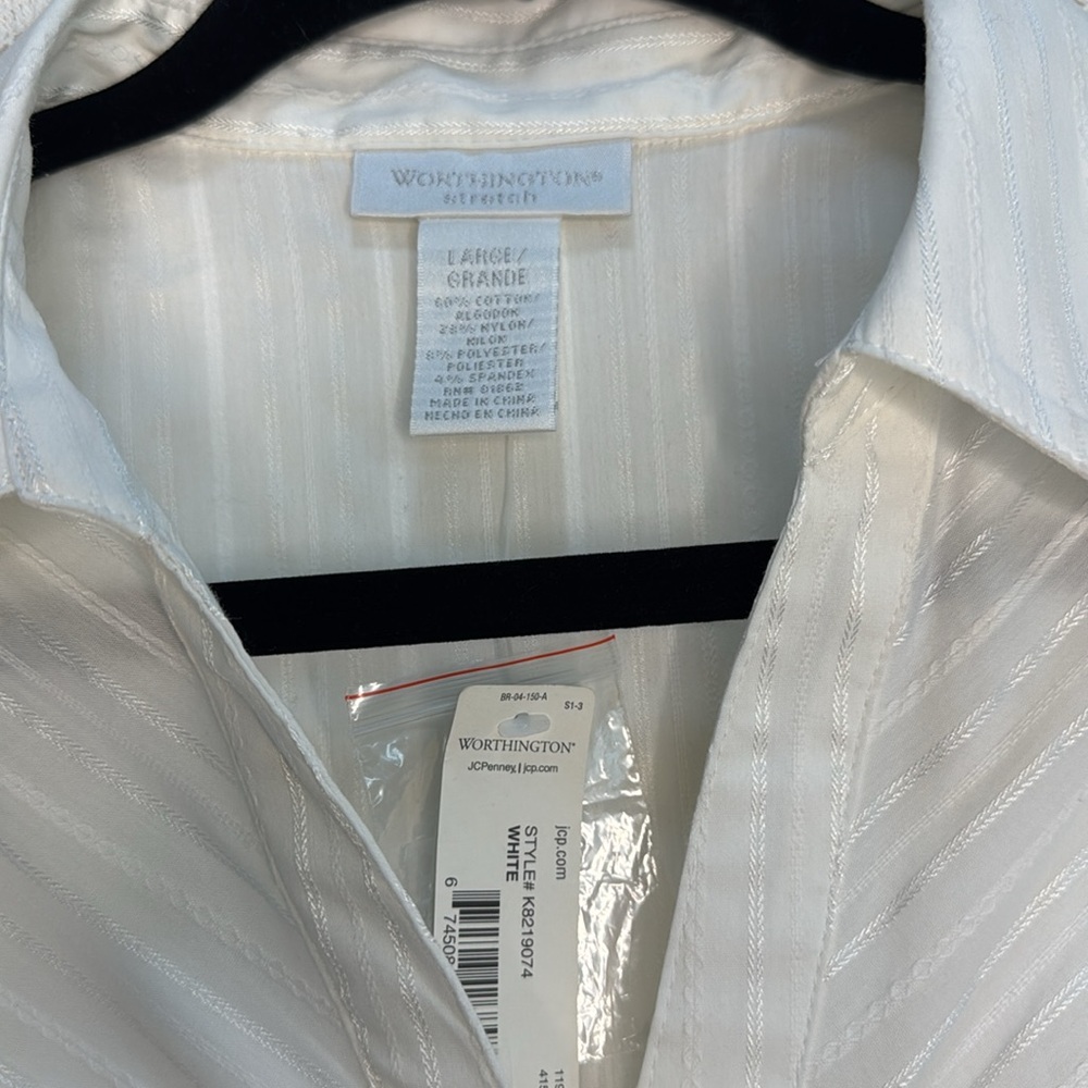 Worthington Stretch Women’s Cream Striped Button-Up Blouse. NWT - Picture 2 of 6